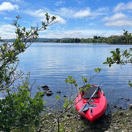Hillcrest Lodge, Private Apartment On Lough Corrib, Oughterard ゴールウェイ エクステリア 写真